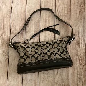 Vintage COACH logo shoulder bag